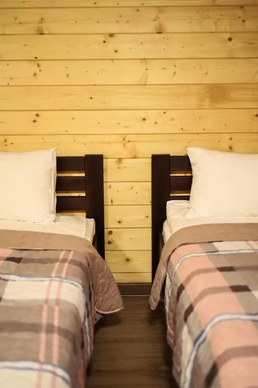 Тримісний номер