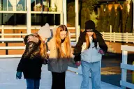 Фото ковзанки thumbnail